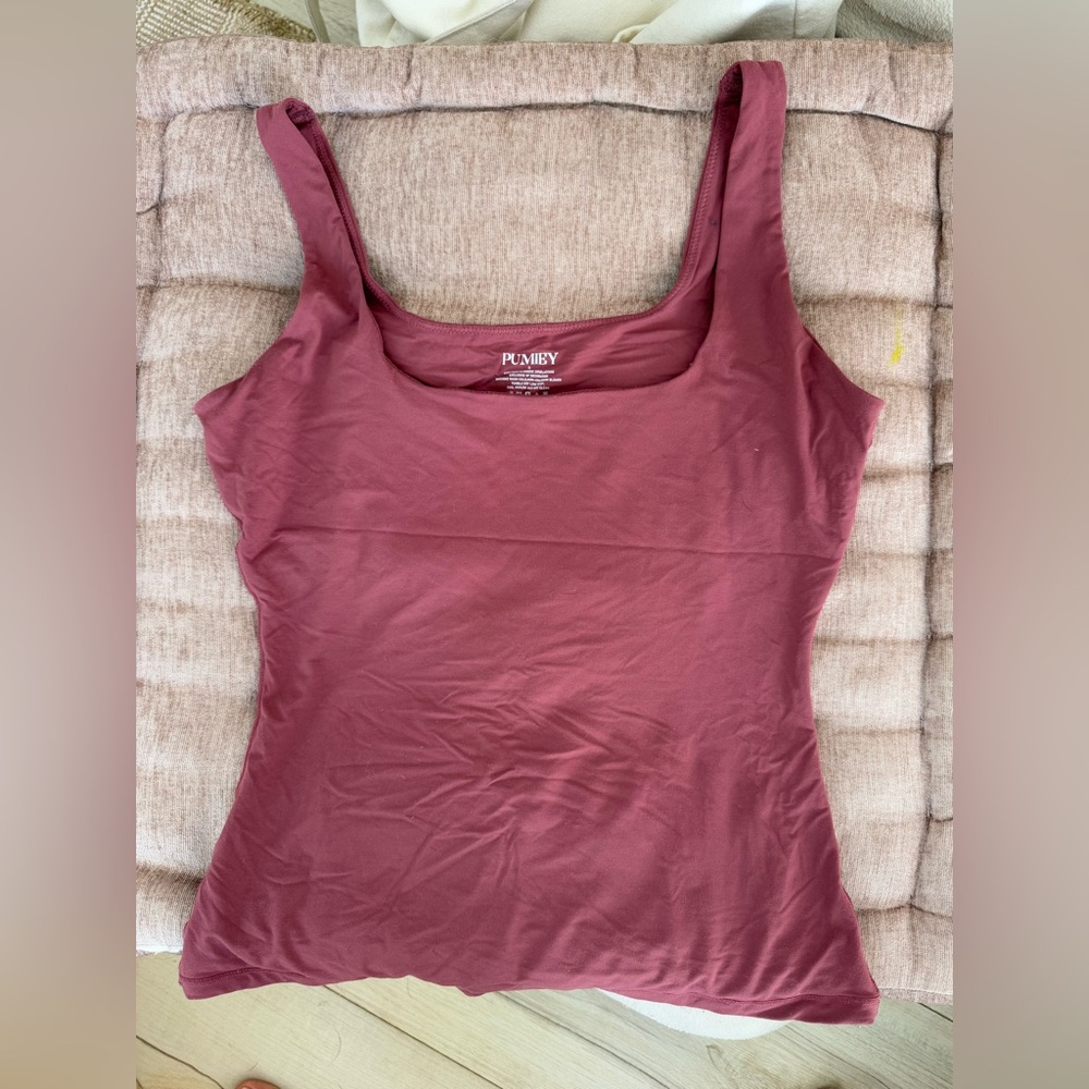 flattering tank top